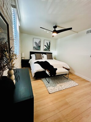 1 soverom, strykejern/-brett, wi-fi og sengetøy