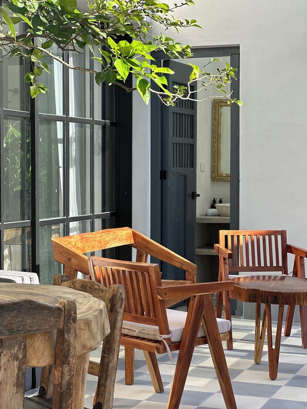 Outdoor dining - Merida, Chablekal casa Gaviota a magical place a few blocks from the island. (Mérida)