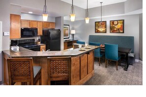 Microwave, stovetop, dishwasher