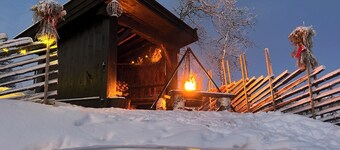 High standard mountain cabin – sauna- outdoor jacuzzi – 4 bedrooms- pet friendly
