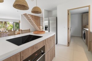 Microwave, stovetop, dishwasher