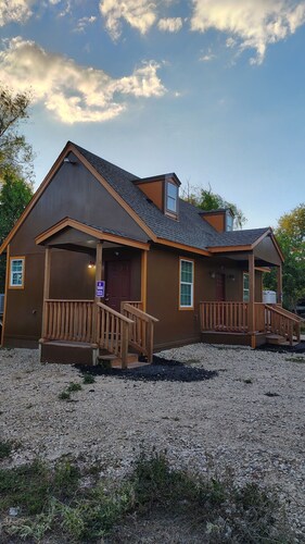 Soothing lodge with AC in San Marcos - 3 bedrooms available