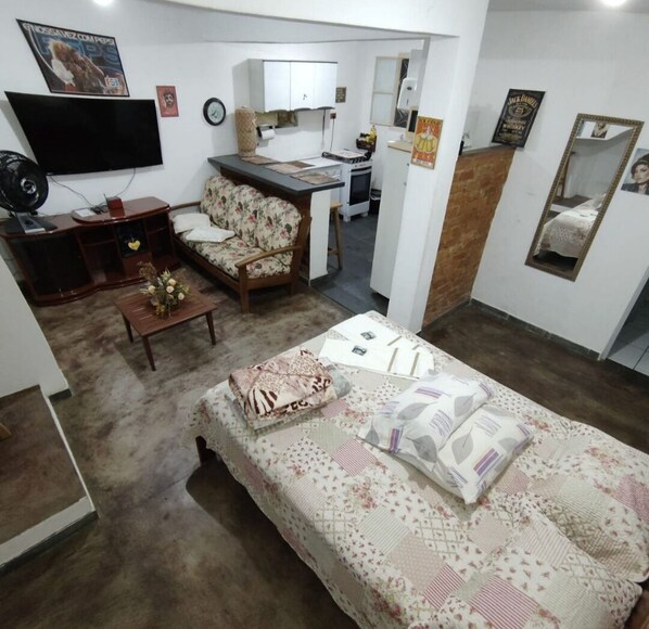 1 bedroom, iron/ironing board, Internet, bed sheets