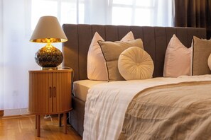 2 室のベッドルーム、アイロン / アイロン台、WiFi、ベッドシーツ