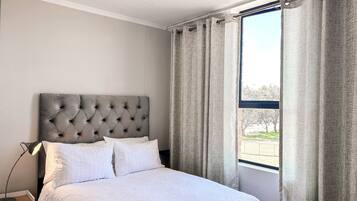 1 Schlafzimmer, Schreibtisch, Bügeleisen/Bügelbrett, kostenloses WLAN