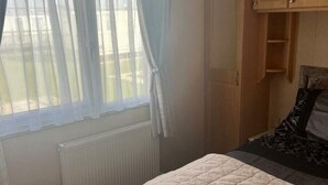 2 Schlafzimmer, kostenloses WLAN, individuell dekoriert