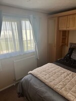 2 dormitorios, wifi gratis, decoración individual