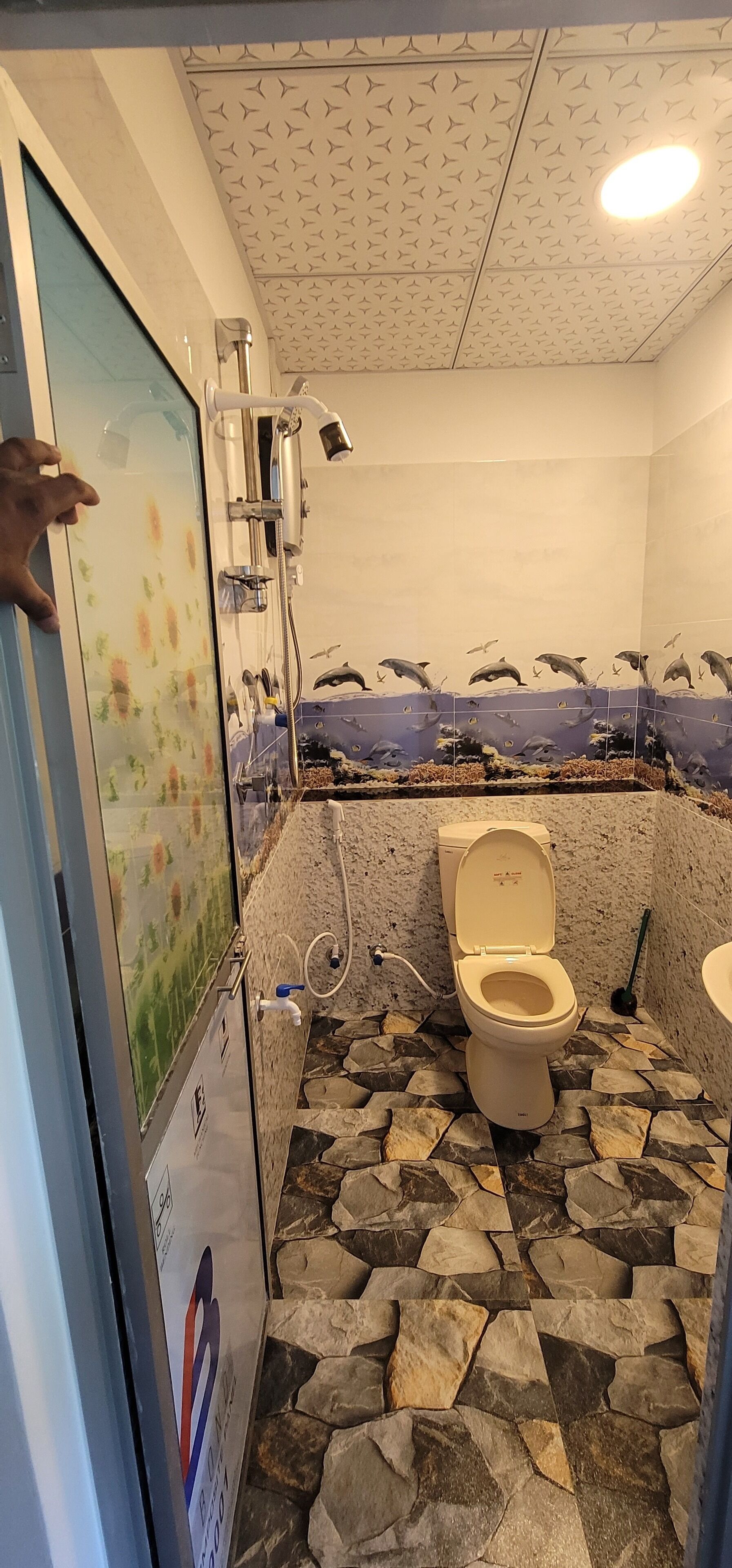 Dutxa, tovalloles, sabó i paper higiènic 