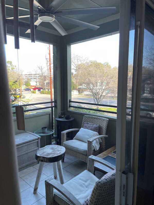 Property grounds - 2/2 Condo in Historic District Walking Distance to EVERYTHING!! (San Marcos)