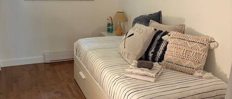 2 chambres, fer et planche Ă repasser, Wi-Fi gratuit, draps fournis