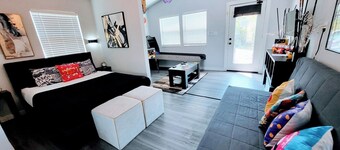 Gamer's Off-Grid & Secluded Getaway, Pets ALLOWED