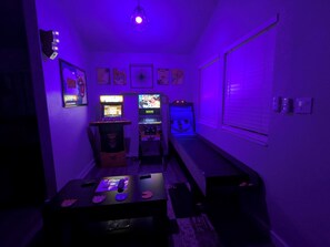 غرفة الألعاب