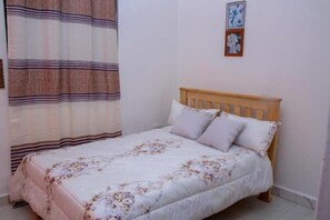WiFi, bed sheets