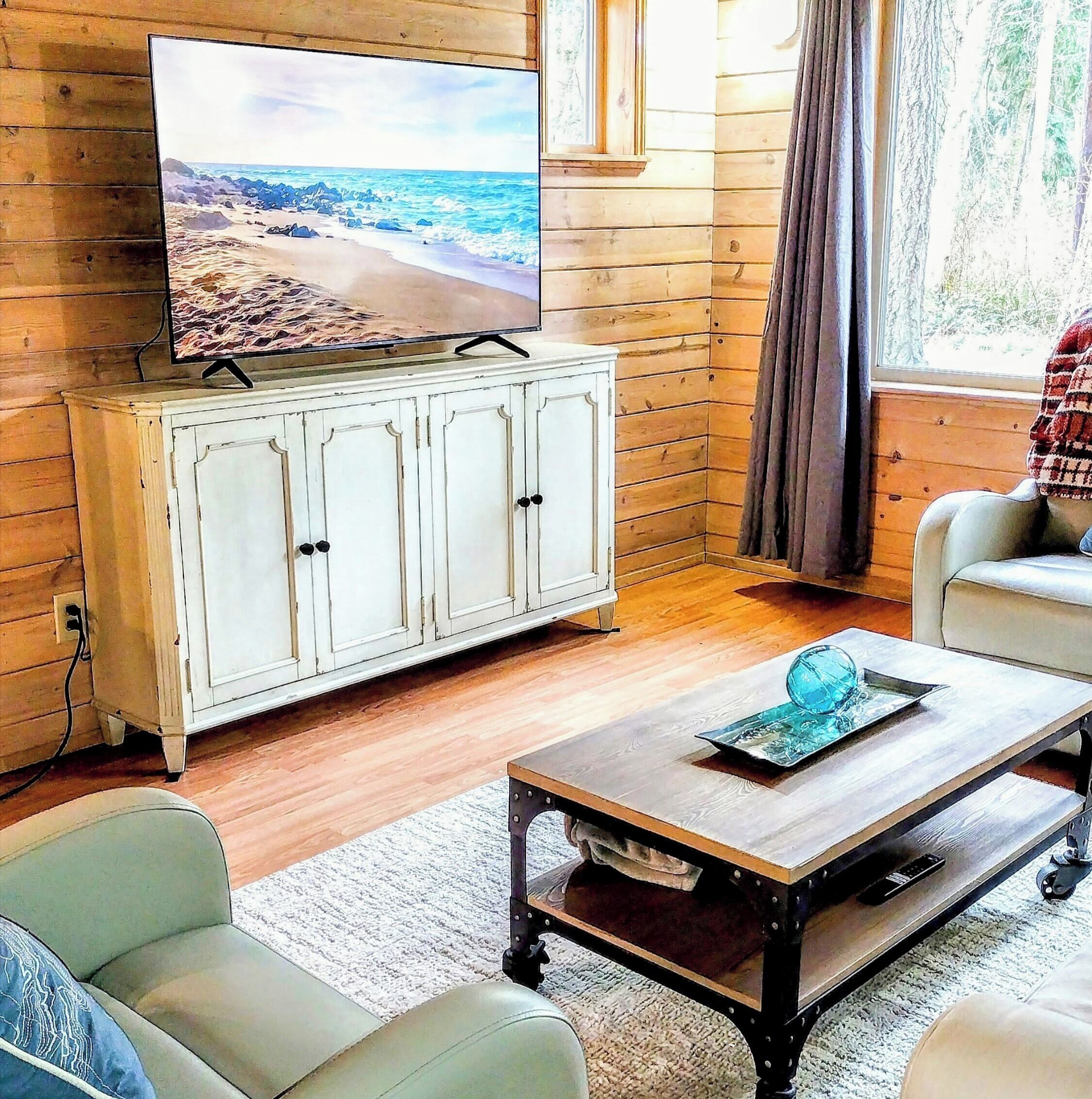 Televisión, chimenea