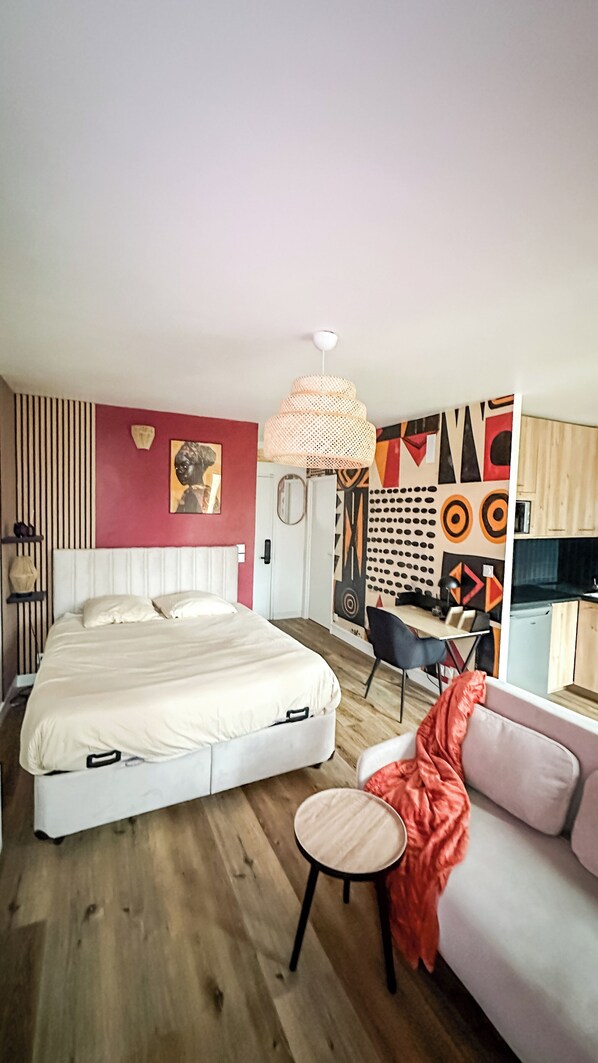 1 bedroom, iron/ironing board, bed sheets