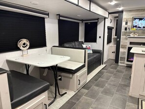 تلفزيون ذكي