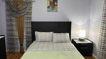 3 bedrooms, iron/ironing board, free WiFi, bed sheets