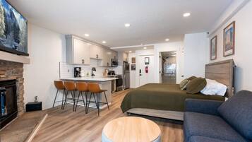 1 habitación, wifi y ropa de cama