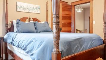 5 slaapkamers, een strijkplank/strijkijzer, wifi, beddengoed