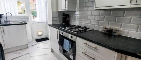 ميكروويف، فرن، موقد طهي مسطح