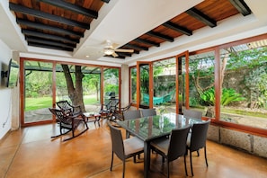 House, Garden View | Living area - Casa Milo (Managua)