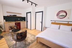 Ropa de cama de alta calidad y escritorio 
