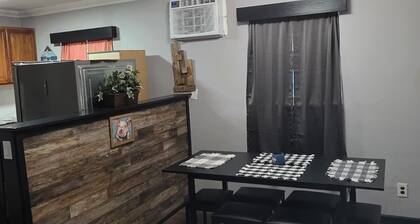 3-bedroom house next to universal epic park, leave the car you can walk it !