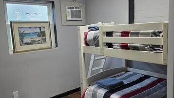 3 habitaciones, tabla de planchar con plancha y wifi gratis