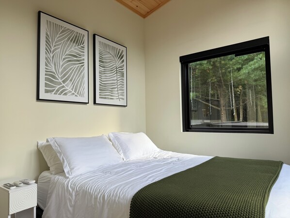 1 dormitorio, tabla de planchar con plancha, wifi gratis y ropa de cama
