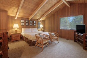 4 bedrooms, iron/ironing board, WiFi, bed sheets - Lookout 3 - SHARC Passes, Walk to SHARC, Sunriver Traditional (Sunriver)