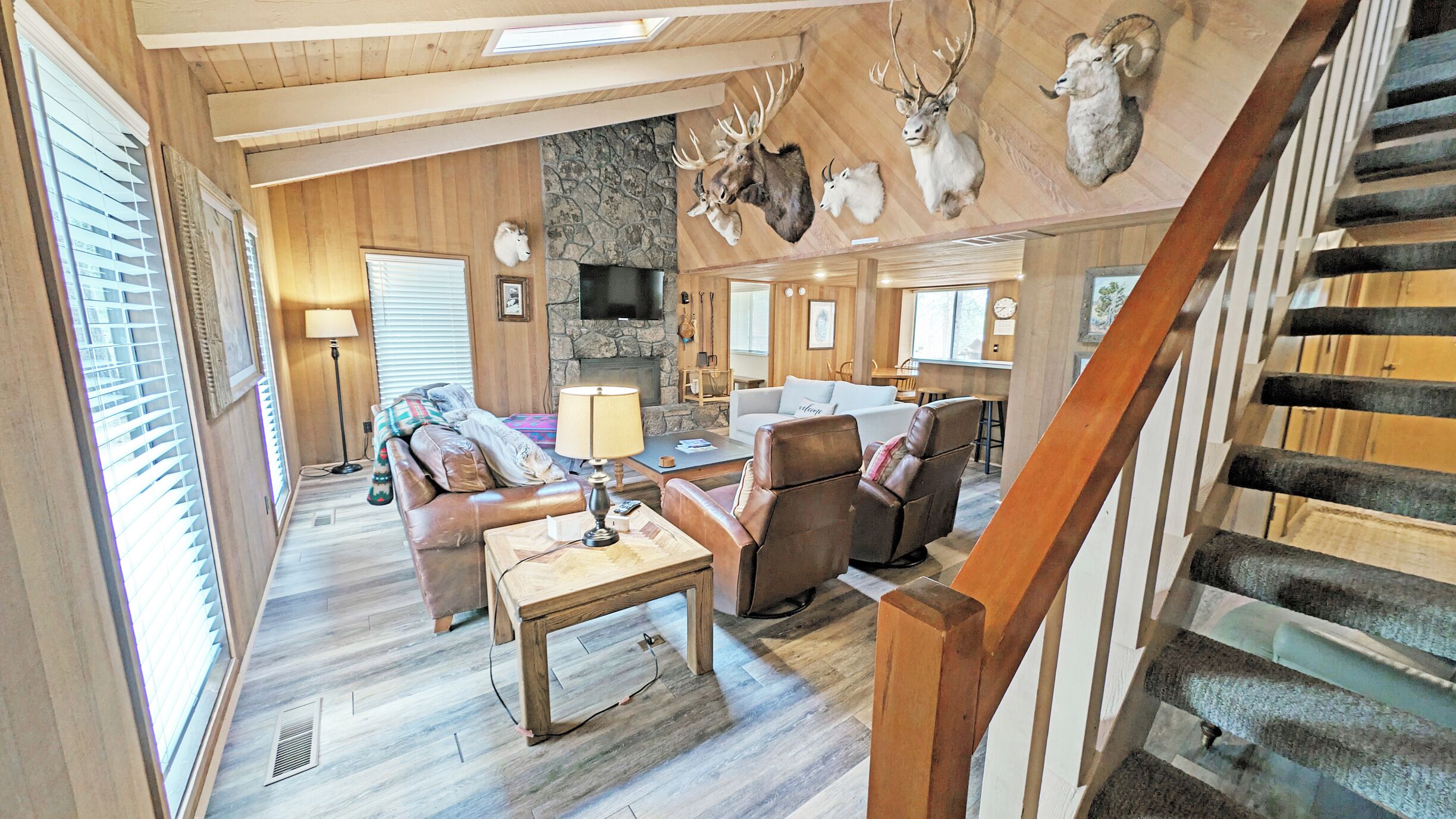 Smart TV, fireplace, foosball, books