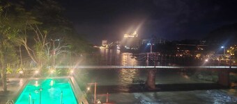 Intimate Riverside Resort