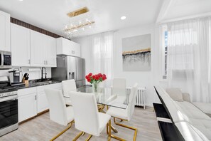 Fridge, microwave, oven, stovetop - Upscale NYC Home Outdoor Gym + Easy Parking! (Yonkers)