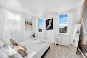 4 bedrooms, desk, iron/ironing board, travel cot
