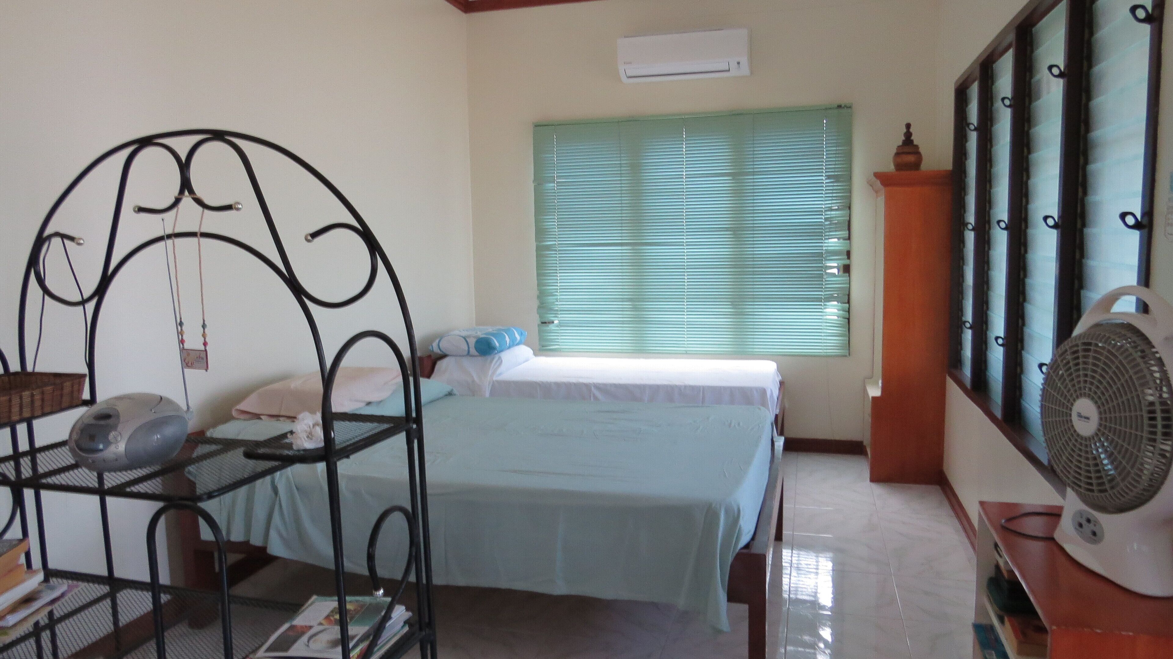 2 bedrooms, Internet, bed sheets