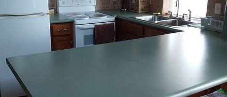 Microondas, horno y parrilla de estufa