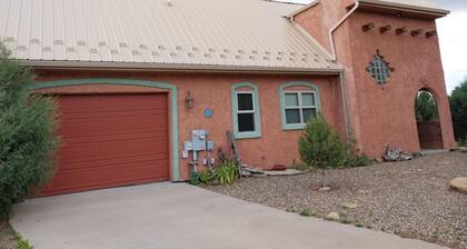 Wonderful 3-bedroom house in Boncarbo CO. Perfect for Hunters.