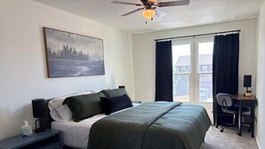 2 bedrooms, iron/ironing board, WiFi, bed sheets - Coming for work?! Stay here! (Rock Springs)