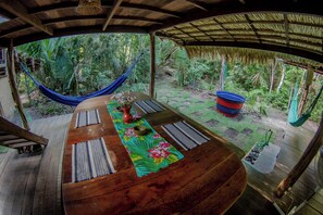 Outdoor dining - Suite in the Enchanted Forest - Caranazal Alter (Alter do Chão)