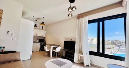 Modern 3BR Escape - Panoramic Lagoon & Sea View