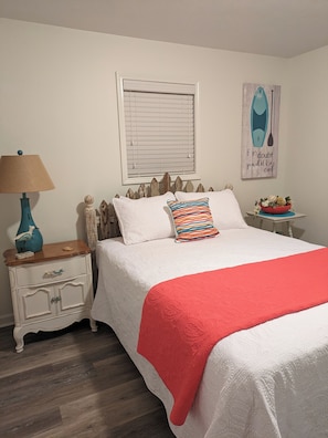 3 bedrooms, iron/ironing board, bed sheets