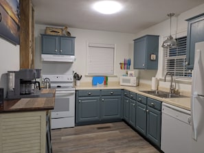 Microwave, oven, stovetop, dishwasher