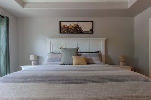 3 bedrooms, iron/ironing board, travel cot, free WiFi