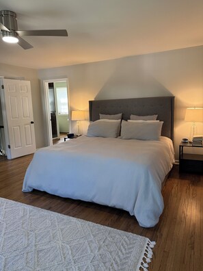 5 bedrooms, desk, iron/ironing board, free WiFi