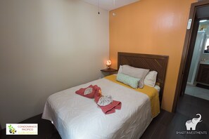 2 عدّة غرف نوم وواي فاي مجانًا وملاءات أسرّة