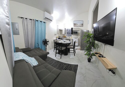 Phoenix Rising Superb bungalow with AC in Portmore - 2 bedrooms