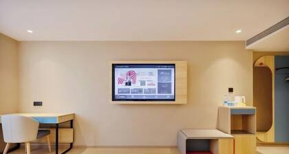 Home Inn (Zhaoyuan Fuqian Square Zhenhua)