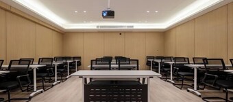 Home Inn (Zhaoyuan Fuqian Square Zhenhua)