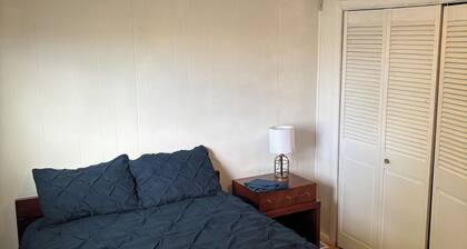 Home away from Home 3-bedroom house with AC in Rock Springs