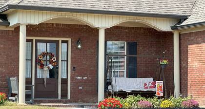 Quiet Family & Pet Friendly Home